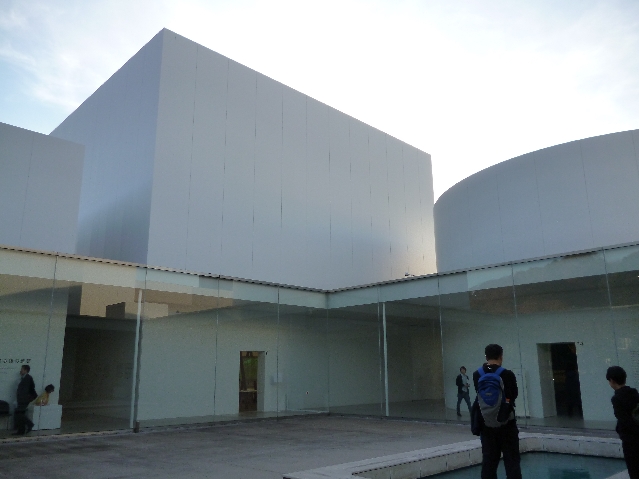 金沢２１世紀美術館（４）